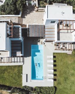 On The Rocks Villas Ios - 2