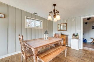 Cozy Table Rock Lake Boathouse with Pool Access - Cape Fair - 3