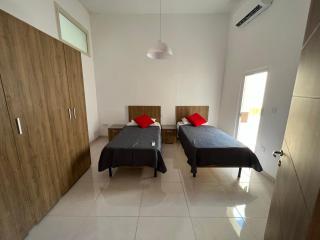 R2 Double room with shared bathroom - Sliema - 9