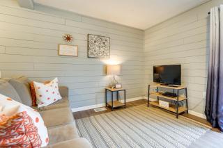 Hike, Boat, Fish and More Table Rock Lake Cottage - 6