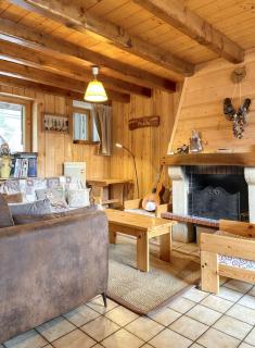 Chalet chaleureux à Champagny-en-Vanoise avec jacuzzi - 1