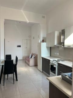 R3 Single room with shared bathroom - Sliema - 3