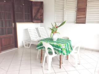 Appartement spacieux à Petit Canal - 65 m² - Vue sur jardin - Petit-Canal - 0