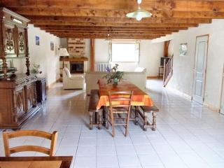 Charmante maison à Sarrazac avec piscine privée - 8