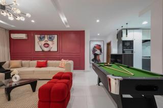 Kings Cave Central Spacious 2BR in Lekki phase 1 - Lekki - 0