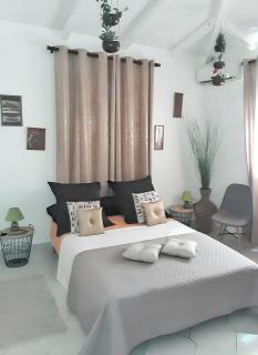 Appartement cosy à Sainte Rose / 50 m² / Piscine partagée - 7