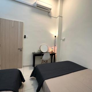 LittleAzz Homestay KULIM HITECH for MUSSLYM ONLYY - Kulim - 1