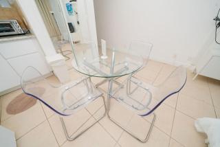 Stunning Beachfront Studio with Gym Access - Miami Beach - 4