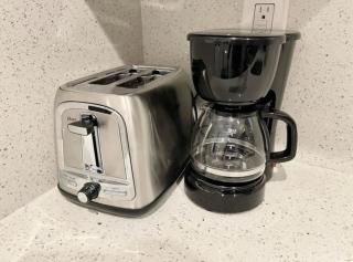 Modern in heart of Hollywood - 1