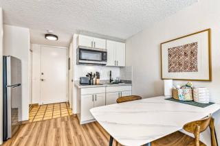 Island Style Studio Near the Shore - 3