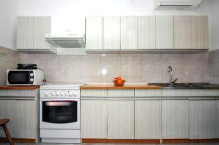 Charming Apartment in Tisno near Beaches - Tisno - 8