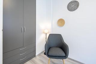 Ultra Central - Free Parking - Sunny - 4