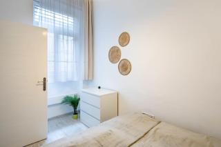 Modern Retreat for 8 Guests - Budapest - 3