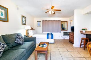 Emerald Seas Deerfield Beach Club - 6