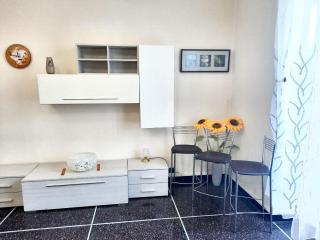 Charming Apartment in Genova - 70 m² - Parking Included - Genova - 8
