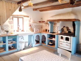 Charming House in Filozici + Garden - 0