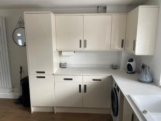 Immaculate Separate Accommodation - Knebworth - 4