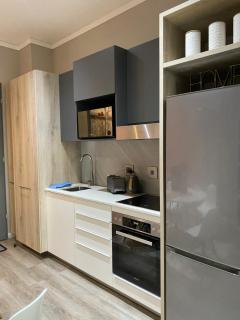 Menlyn Maine Trilogy Apartment - 4