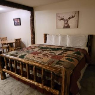 Yellowstone Basin Inn - Gardiner - 8