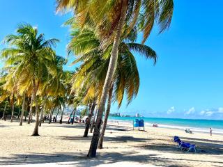 Beachfront Tropical Tantra Apartment - San Juan - 5