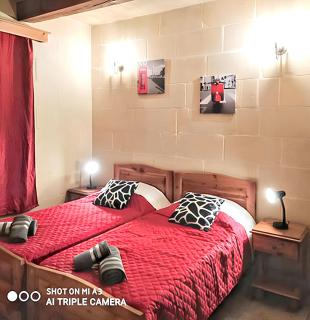 Elegant Villa in Iż-Żebbuġ + Pool - Qala - 8