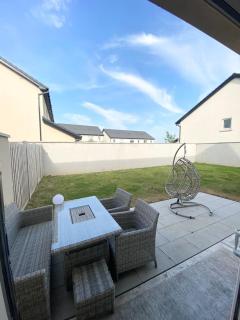 Luxury 3 bedroom home Newbridge - 25 minute Direct train to Dublin City - Newbridge - 2