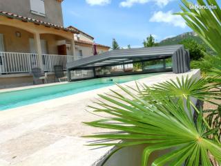 Maison confortable avec vue montagne à Nant, piscine partagée - Nant - 0