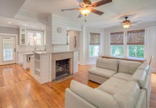 Historic Lady Renovated-Half Mile Walk to DT-Beach 3 Mi-Optional Guesthouse - 0