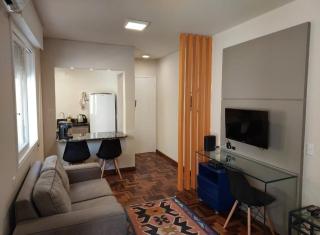 Belo apartamento quarto e sala bem localizado - Porto Alegre - 0