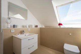 Sieben Zimmer & Ein Tisch - Bobingen - 3