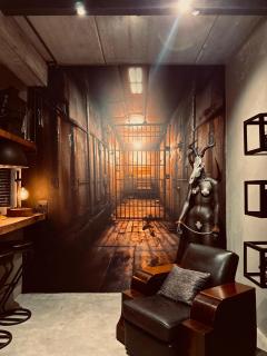 Tether and Tease, The Citadel - Cidade Do Cabo - 4