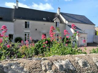 Maison charmante à La Chapelle-Saint-Martin-en-Plaine avec jardin - La Chapelle-Saint-Martin-en-Plaine - 0