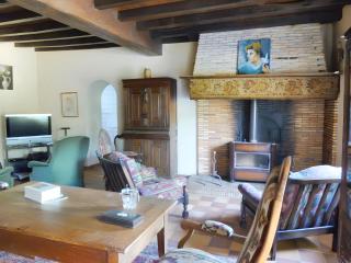 Maison chaleureuse à Terres-de-Haute-Charente avec jardin - - 8
