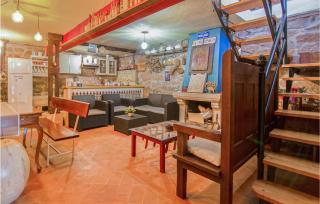Stunning Home In A Peroxa With Wifi - 8