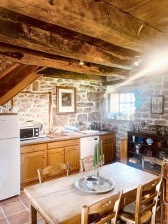 Maison en granite typique à Chaumeil avec jardin privé. - Chaumeil - 6