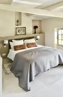 Villa familiale avec piscine privée à Lacoste – 250 m² - Lacoste - 2