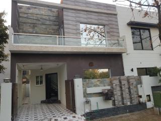 Scarlet Blossom Suite in DHA Phase-6 Lahore - Lahore - 3