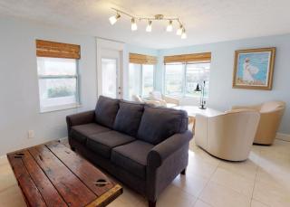 Cottage Three DIRECT OCEANFRONT Best Section of Beach - Steps to Beach -Walk to Restaurants - 4