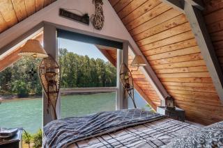 Cowlitz River Cabin - Packwood - 8