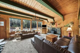 Cowlitz River Cabin - Packwood - 4
