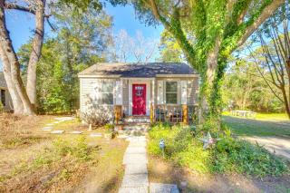 5 Mi to Downtown Beaufort Pet-Friendly Cottage! - Beaufort - 0