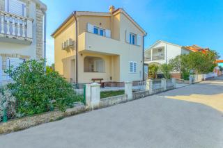 Apartment Queen's Pearl - Ninske Vodice - Nin - 3