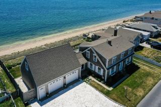 Capacious North Truro Beachfront Home - 8