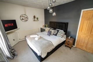 Cozy 2-Bed Home Near Swansea Stadium & City Centre - Swansea - 4