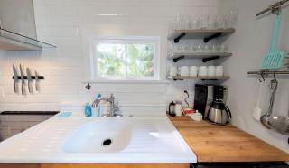 Palm View - Lovingly Renovated - 3 KINGS Half Mile Stroll to Historic DT - Beach just 3 Miles - 5