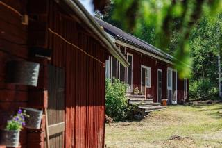 Yövesi Atelier Home, Yöveden Ateljeekoti - 1