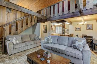 Lake Creek Cabin - Packwood - 4