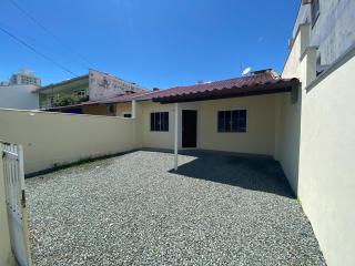Casa a 350 metros da praia - Balneário Piçarras - 3