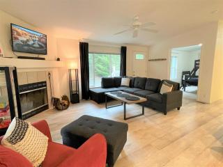 Nanook Haus - Packwood - 6