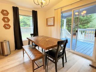Nanook Haus - Packwood - 2